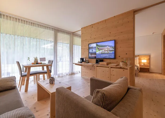 Relais & Chateaux In Lain Hotel Cadonau